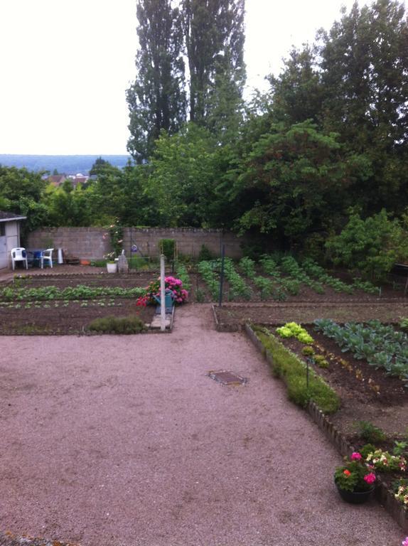 Saint-Amand-Mont-Rond Melitine 아파트 객실 사진